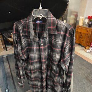 IZOD Men's Flannel Shirt Large